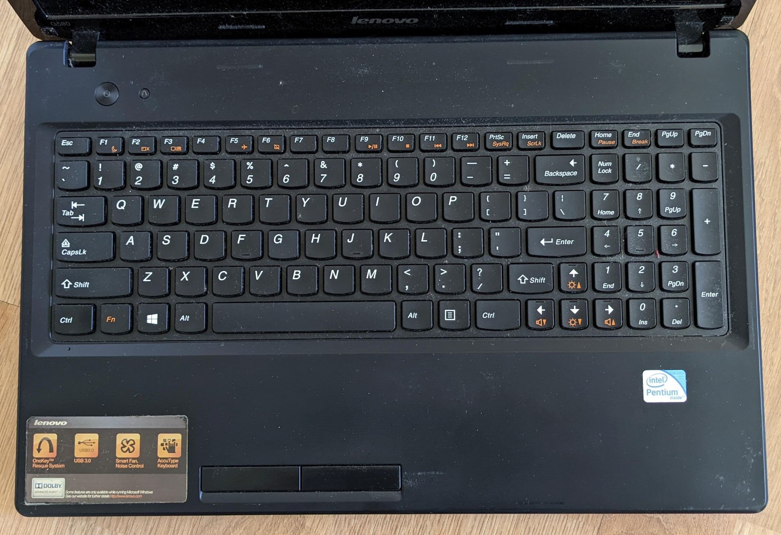 BROKEN SCREEN – Lenovo G580 15.6″ Intel Pentium Processor | For Parts