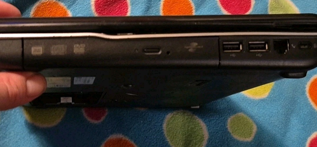 [Parts/Powers On] Compaq Presario CQ60-120EG No Power Supply. No Hard-Drive USA