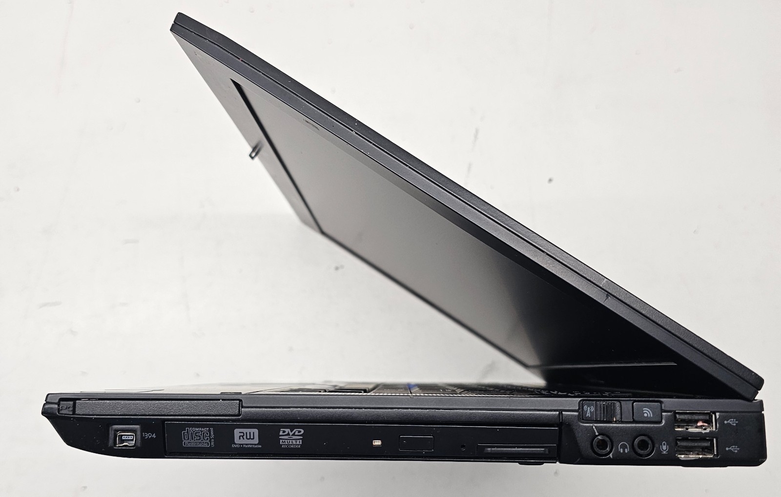 Dell Latitude E6400 14″ Laptop Intel Core 2 Duo P8400 2GB RAM NO HD/OS (FL)