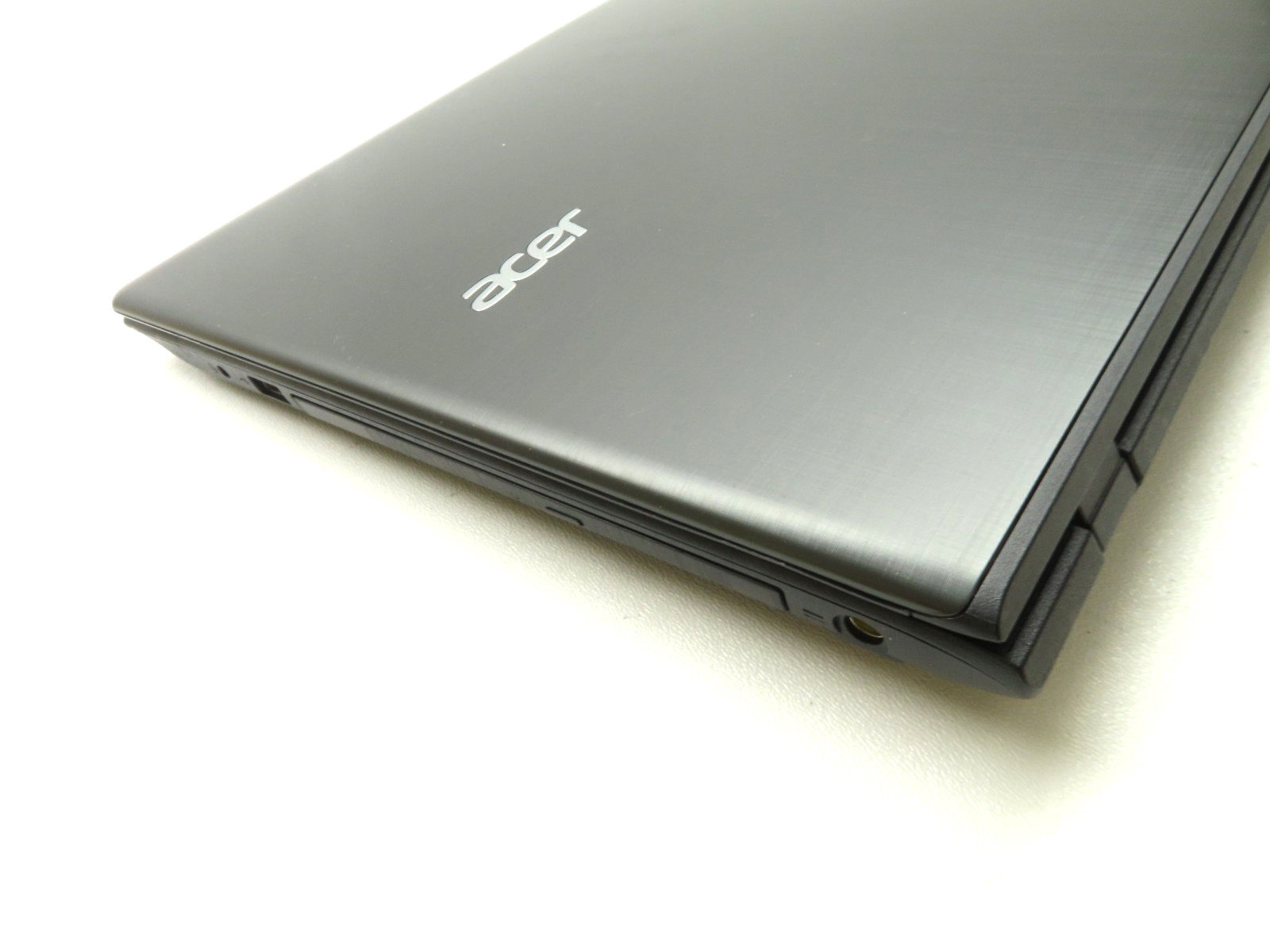 Acer Aspire E5 E5-576G 15.6″ i7-8550U 1.8GHz 16GB RAM 256GB SSD GeForce MX150
