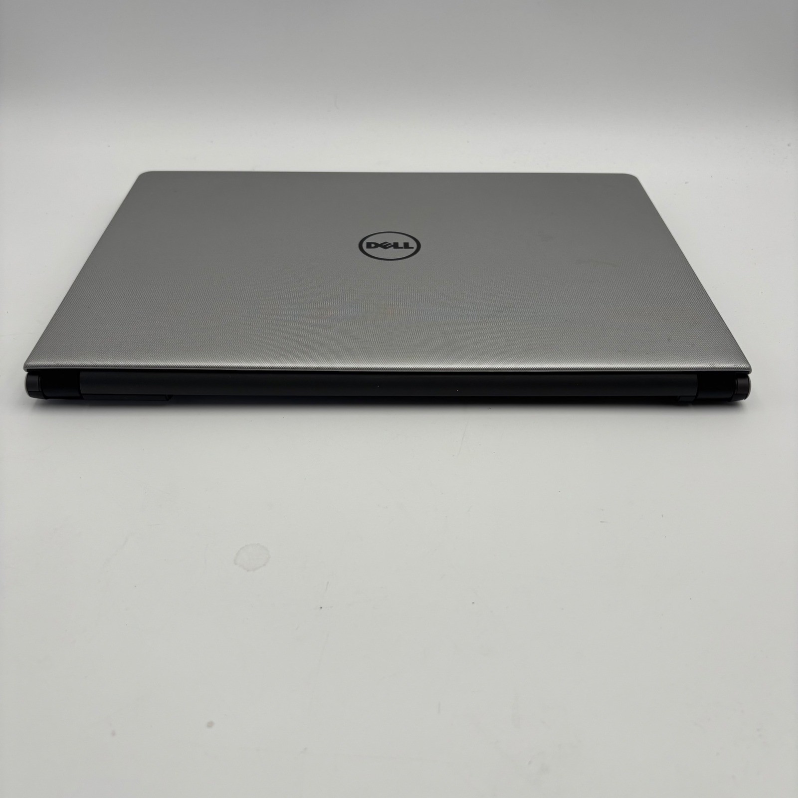 Dell Laptop P51F Unisex 15″ Silver Fair Untested Missing Battery Hard Drive
