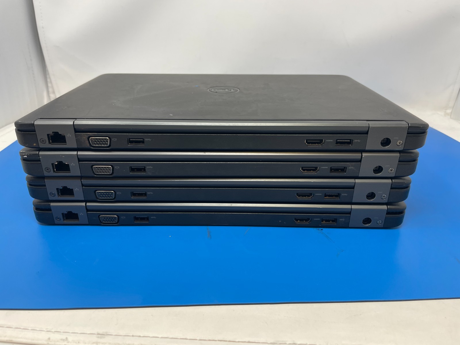 Lot: 4 Dell Latitude E5450 14″ Core i5 5th Gen 8GB RAM 500GB HDD FOR REPAIR