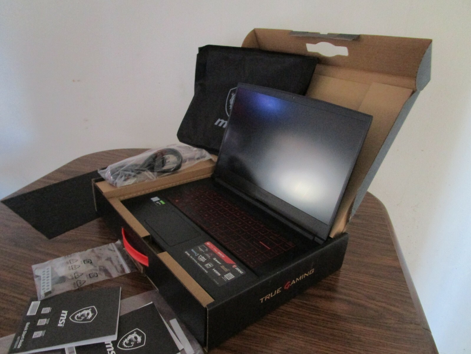 MSI GF63 THIN 15.6 inch (256GB, Intel Core i7 9th Gen., 4.50GHz, 8GB) Notebook/L