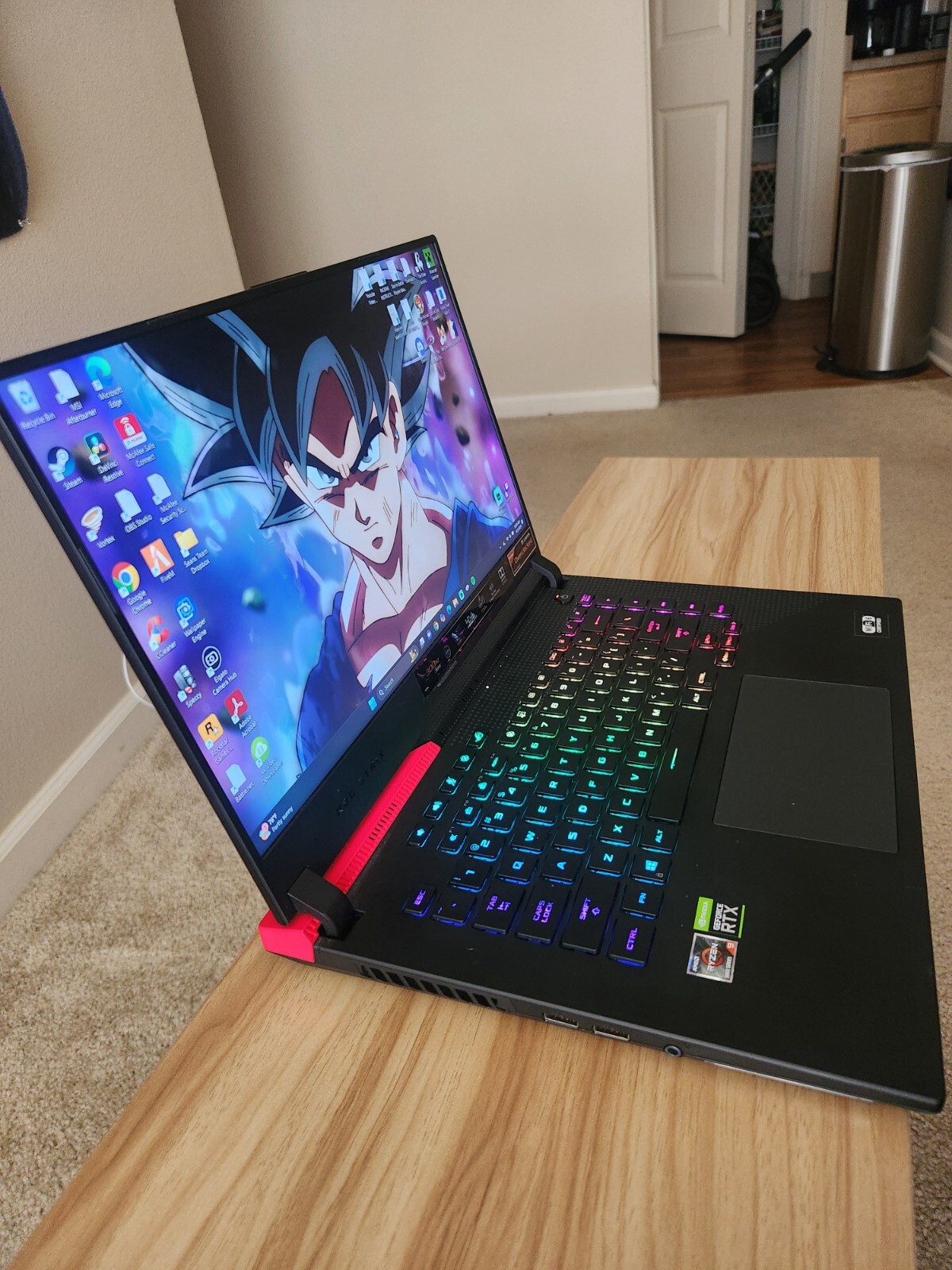 2021 ASUS ROG STRIX G15 15.6” (AMD Ryzen 9 5900HX RTX 3070 16GB RAM 1 TB SSD)