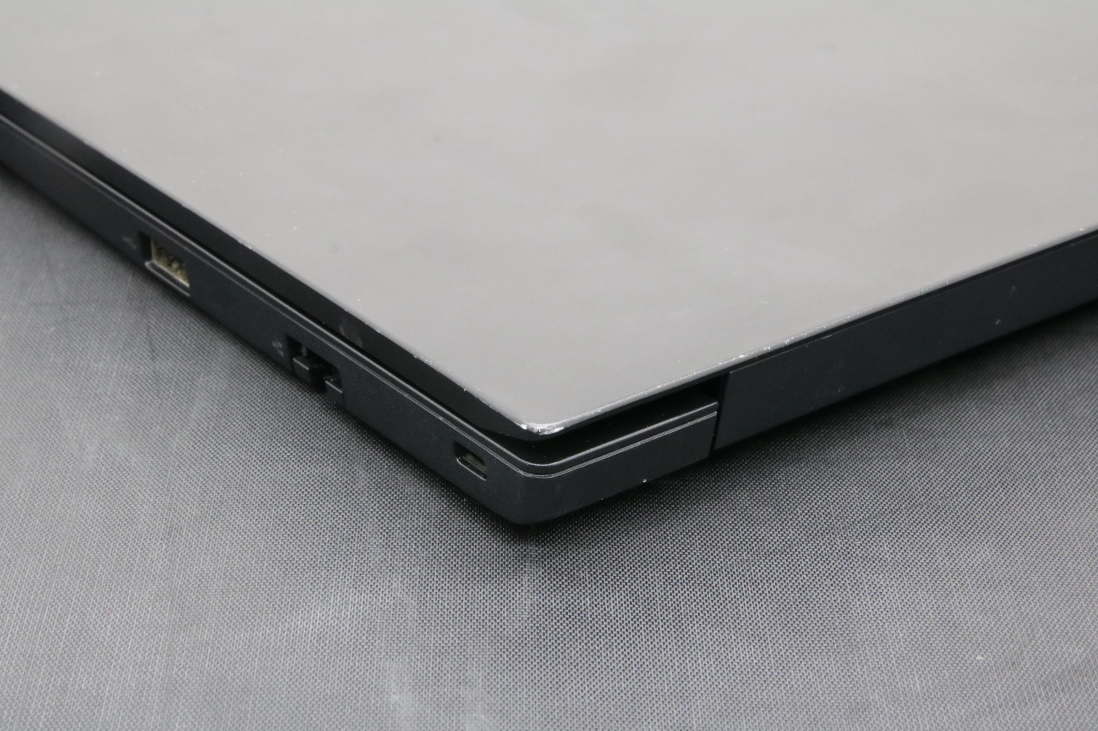 Lenovo ThinkPad E15 G3 – Ryzen 7 5700U – 8GB, 256GB, Windows 11, 15.6″ +Adapter