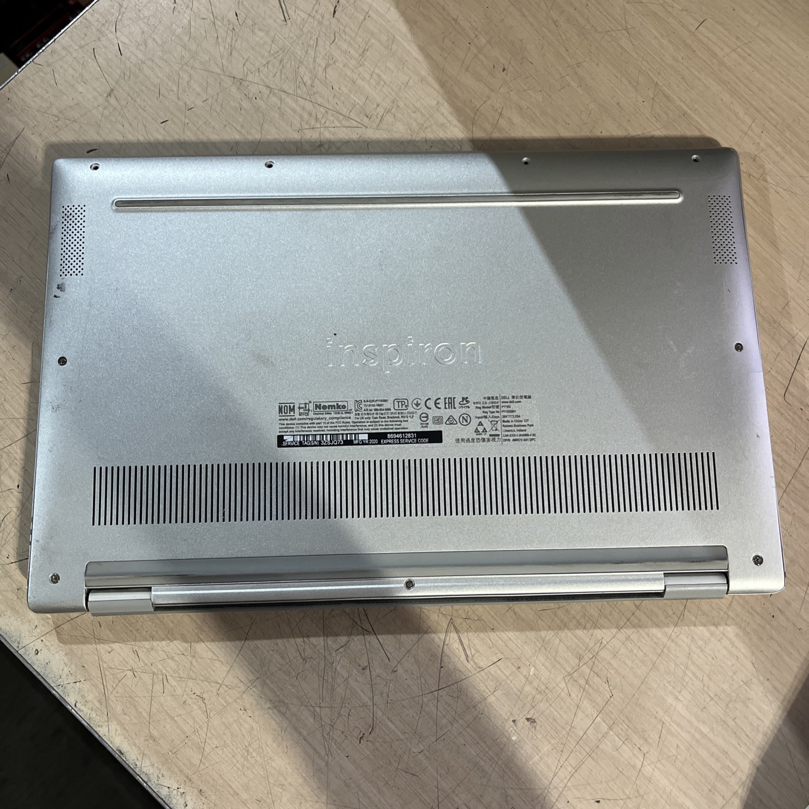 DELL INSPIRON P115G I7 10TH GEN 8GB RAM NO HD