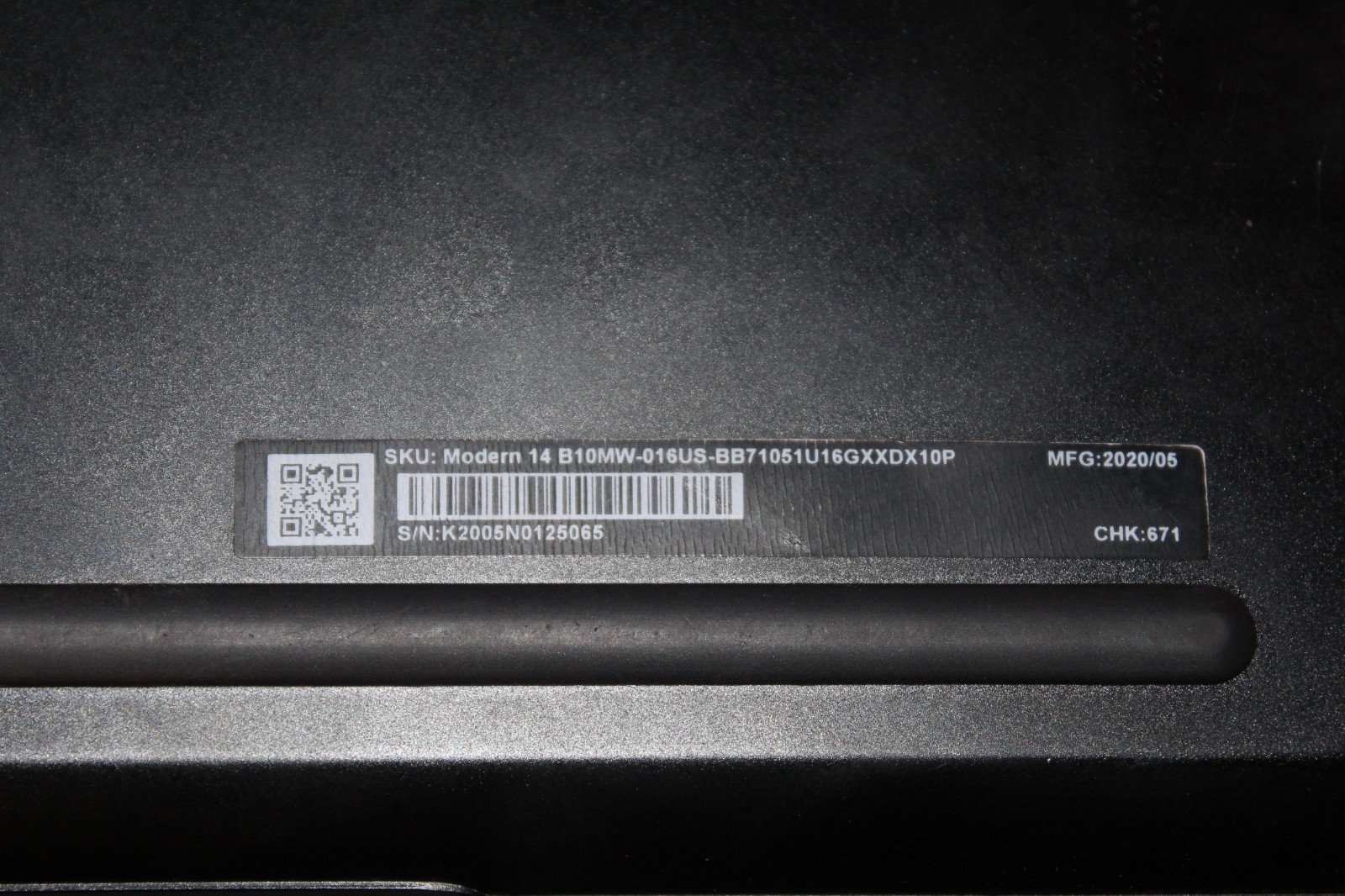 MSI Modern 14 B10MW i7-10510U 512GB SSD 16GB RAM W10 As Is Bad Bat. AO4079750