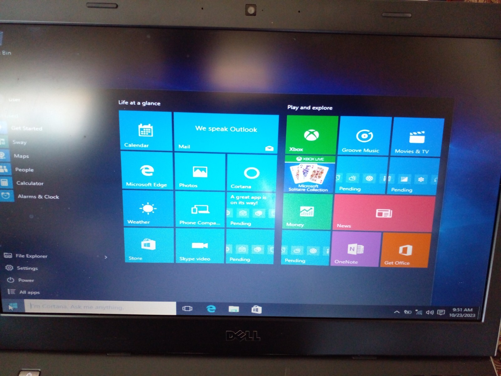 Dell Vostro 3750 Laptop Intel Core i3 8GB 250GB SSD Win 10 Pro See Pictures