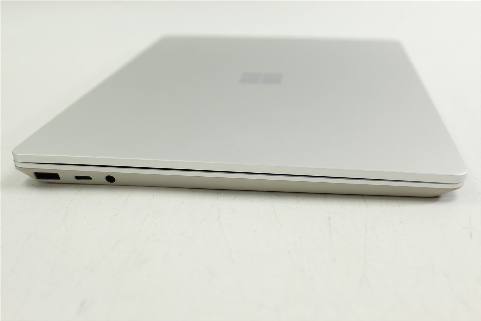 Microsoft Surface Laptop Go 2 2013 12.4″ i5-1135G7 256GB SSD 16GB RAM W11H