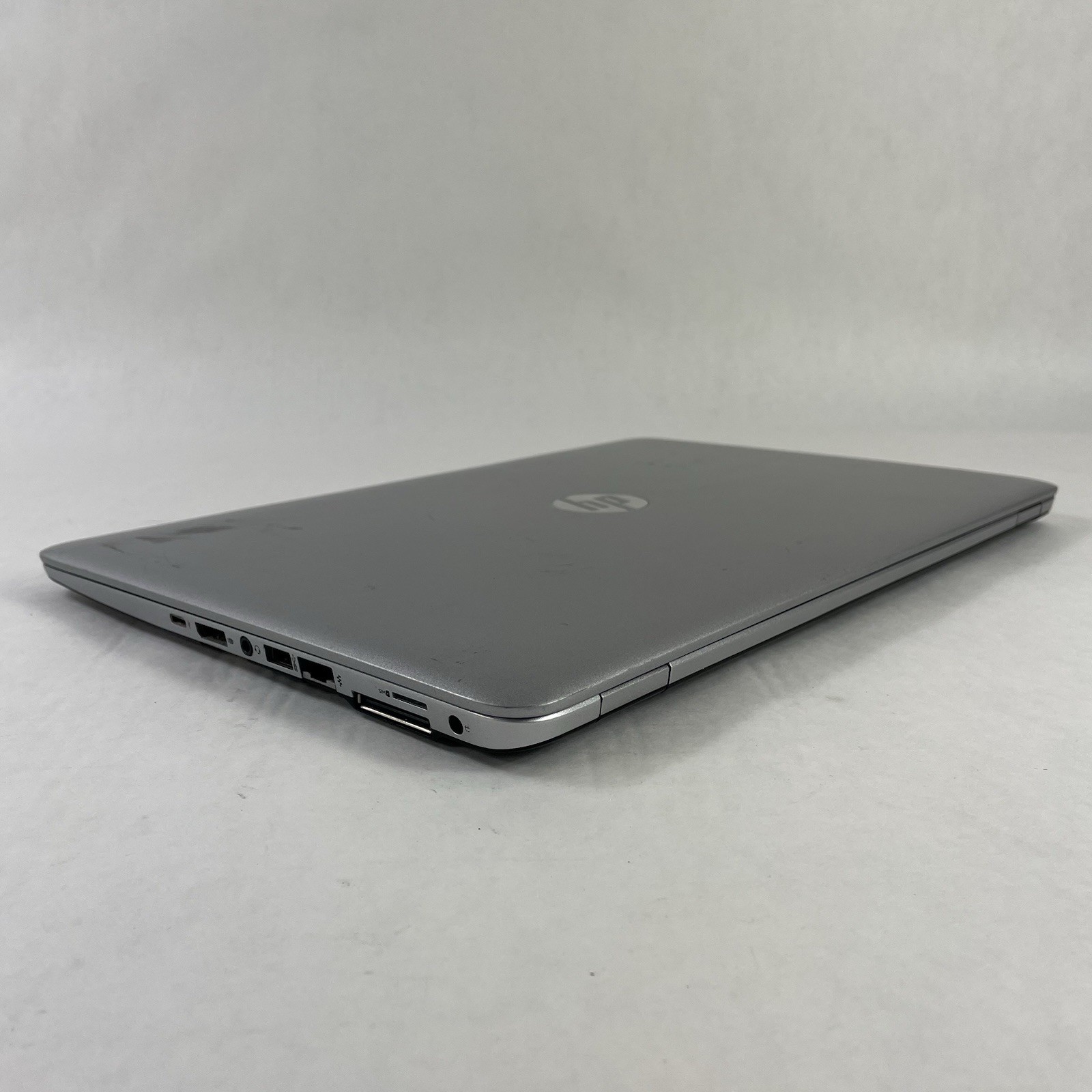 HP EliteBook 850 G3 15.6″ i5-6200U 2.30 GHz 8 GB RAM No SSD No OS – Bad Bottom
