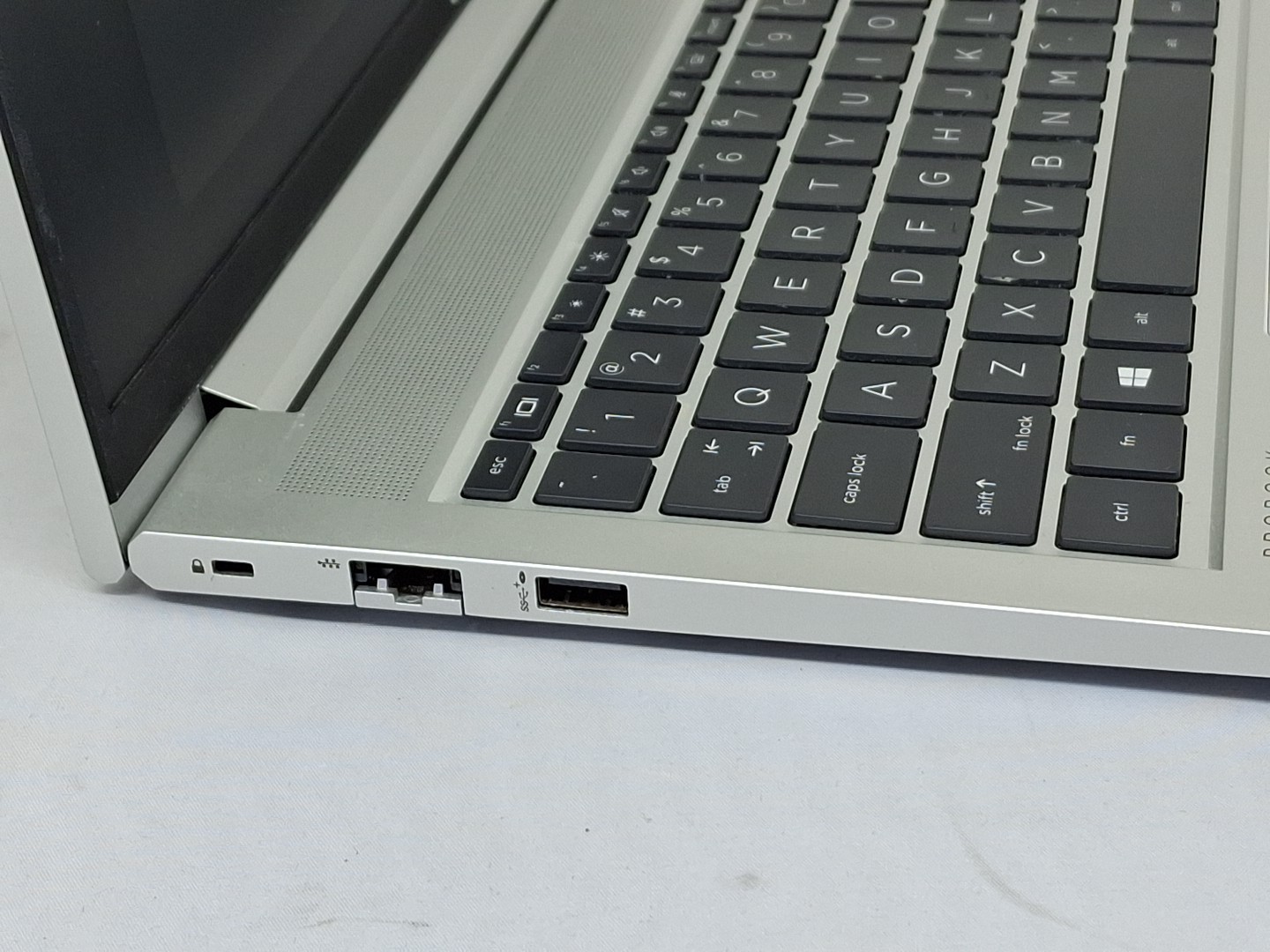 HP ProBook 450 G8 15.6″ – i5-1135G7, 8GB, 256GB – Windows 11