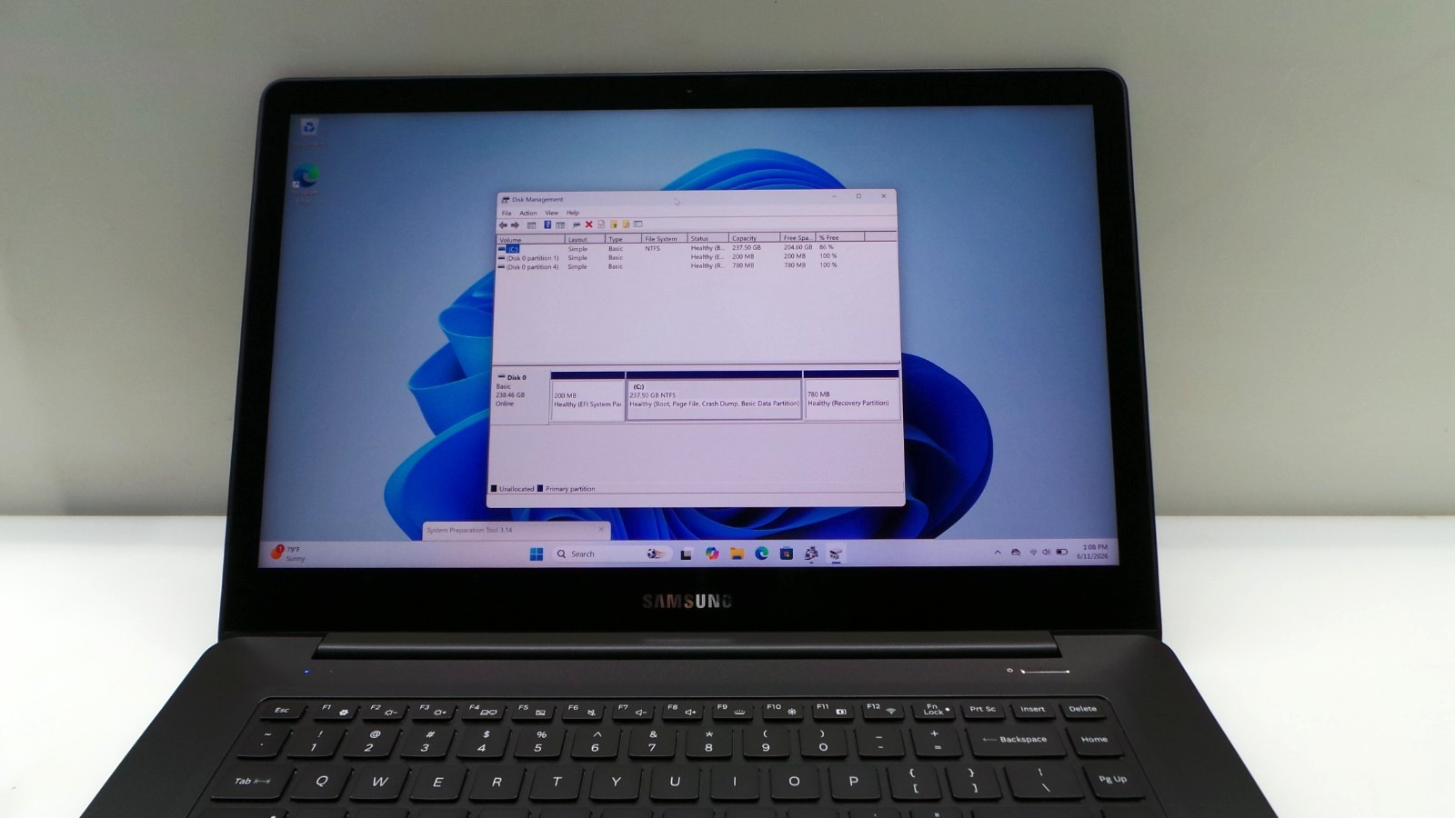 Samsung Notebook NP940Z5L | 15.6″ | i7-6700HQ | 8GB 256GB SSD | Touchscreen