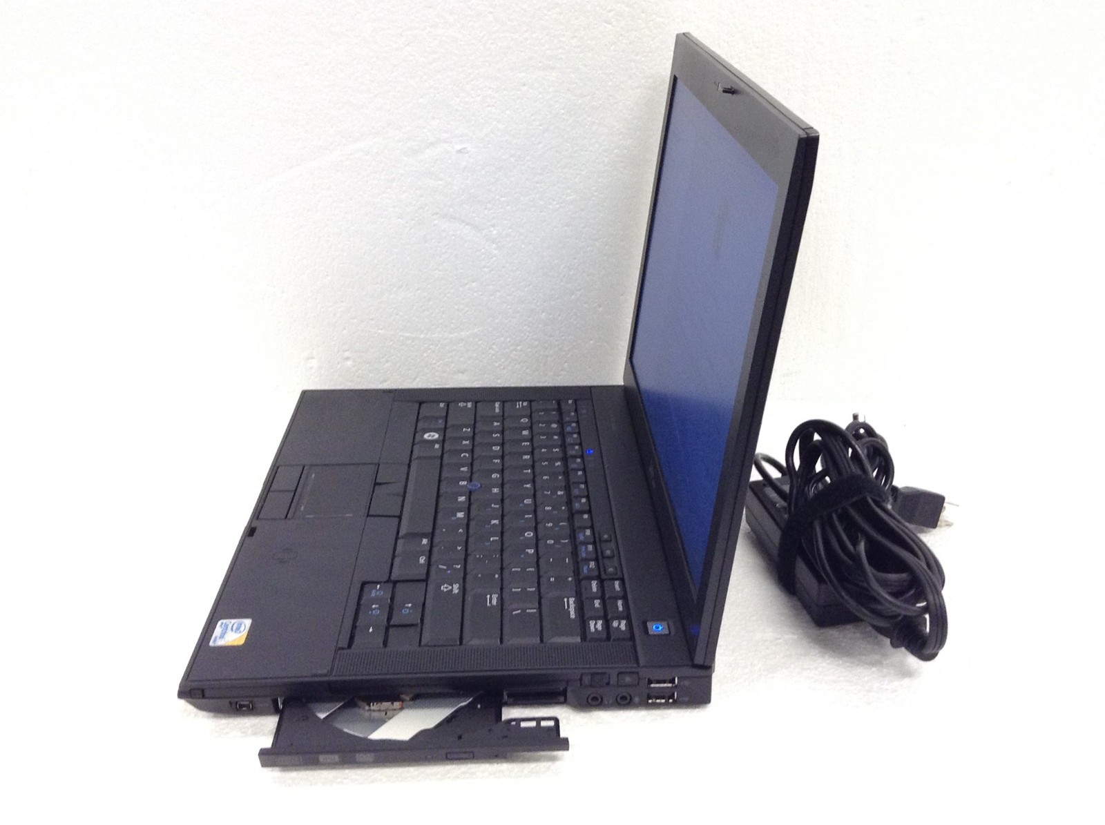 Dell Latitude E6400 Laptop 14″ Core 2 Duo P8700 2.53GHz 2GB, NO HDD, WORKING
