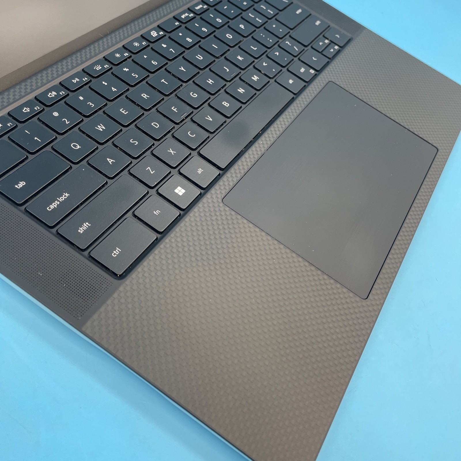 Dell XPS 15 9520 | i9-12900HK | 64GB RAM | 512GB SSD | 3050 Ti | WIN11 PRO | 74%