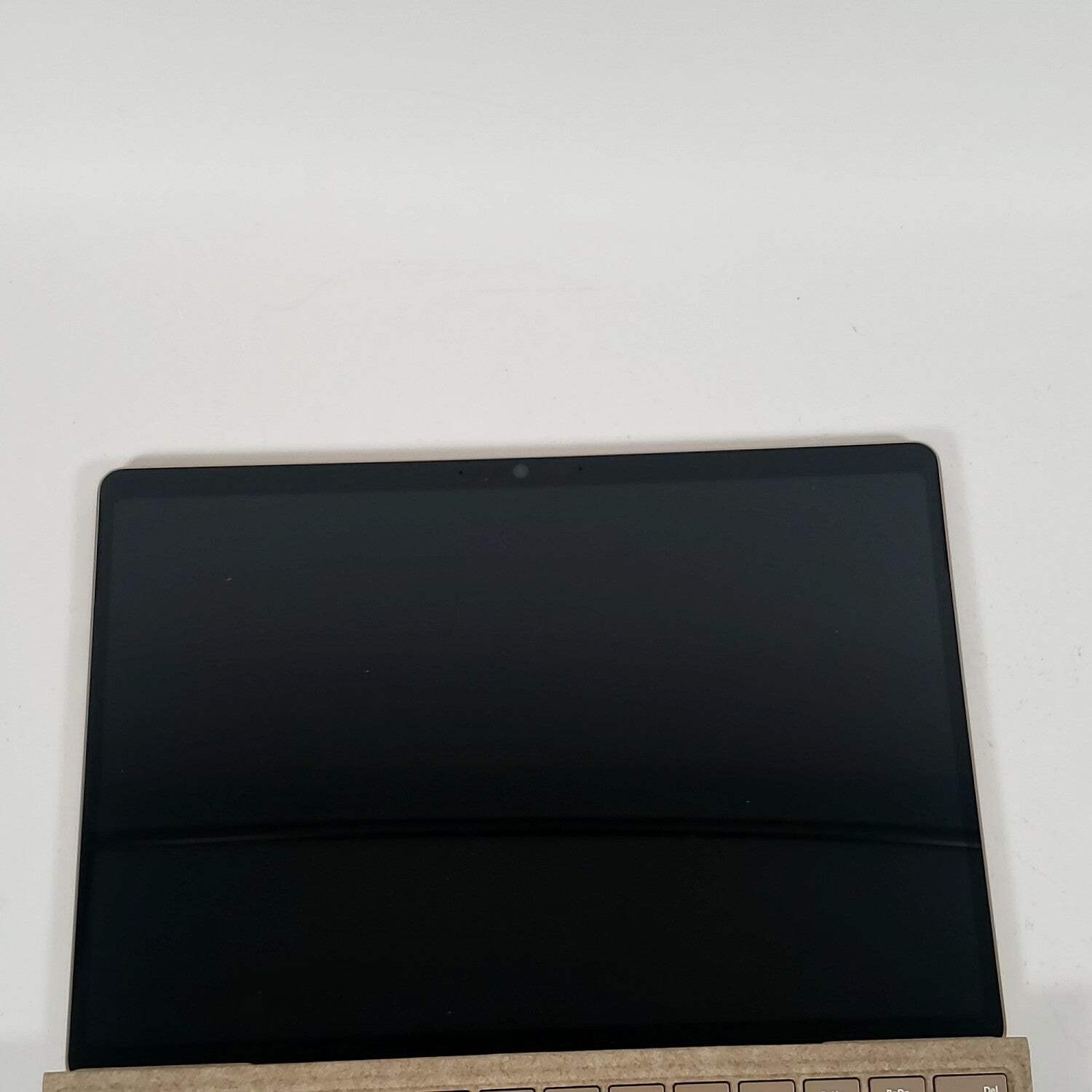 Microsoft Surface Pro 11 2076 13″ Snapdragon X Plus 3.4GHz 16GB RAM 512GB SSD