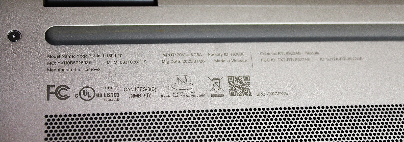 Lenovo YOGA 7 2-In-1 Computer With Box- Keyboard and Mouse