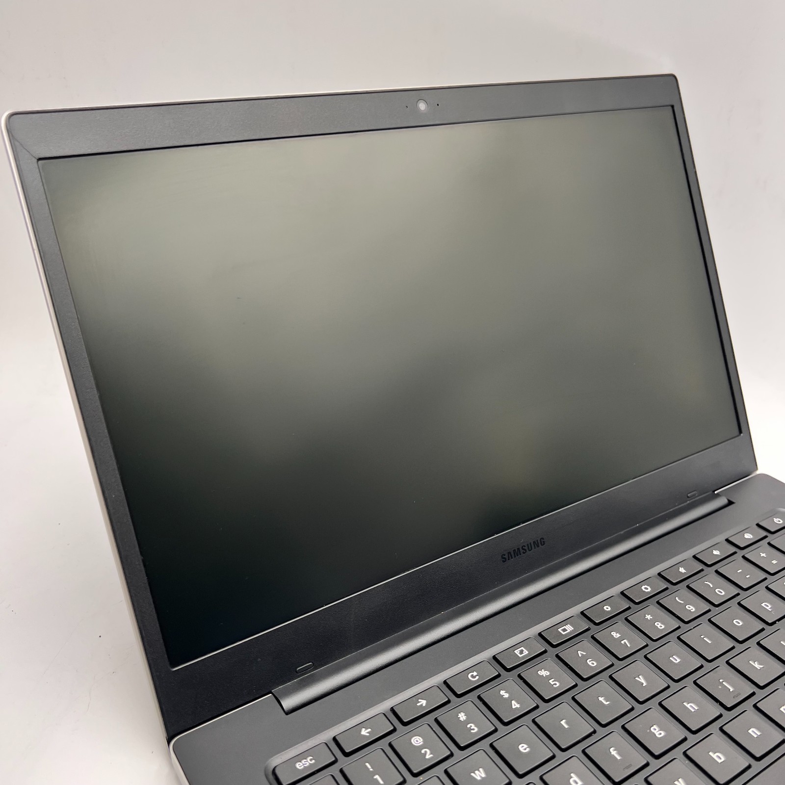 Samsung Galaxy Chromebook Go N4500 4GB 32GB-eMMC | TESTED