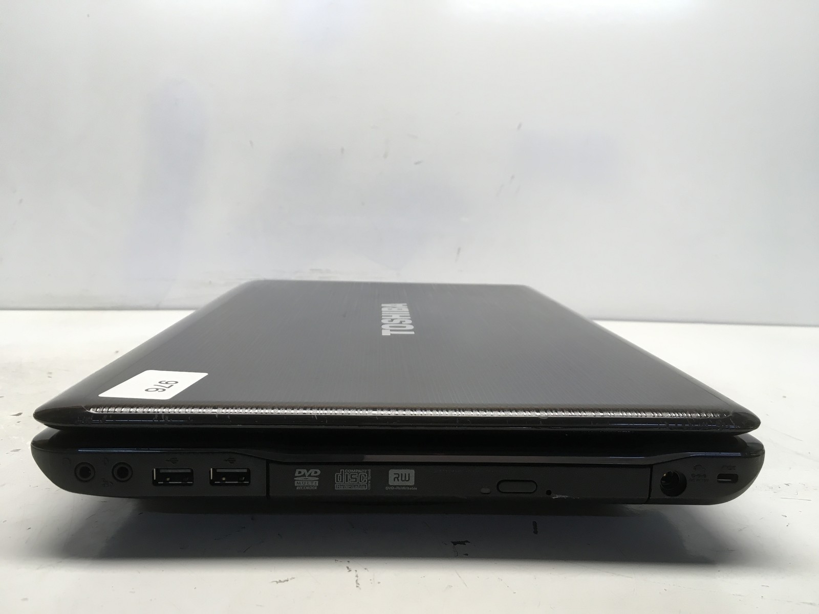 Toshiba Satellite P755-S5320 Intel i3-2330M 2.2GHz 4 GB NO HDD No Batt