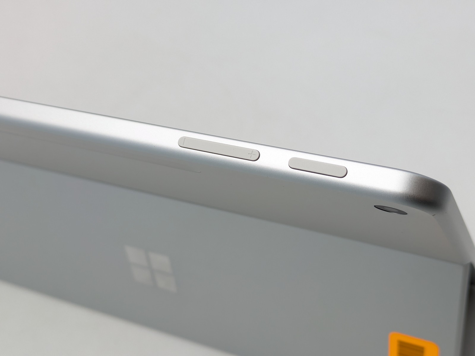 Microsoft Surface Pro 12″ Snapdragon X Plus 16GB DDR5 256GB SSD Windows 11 Home