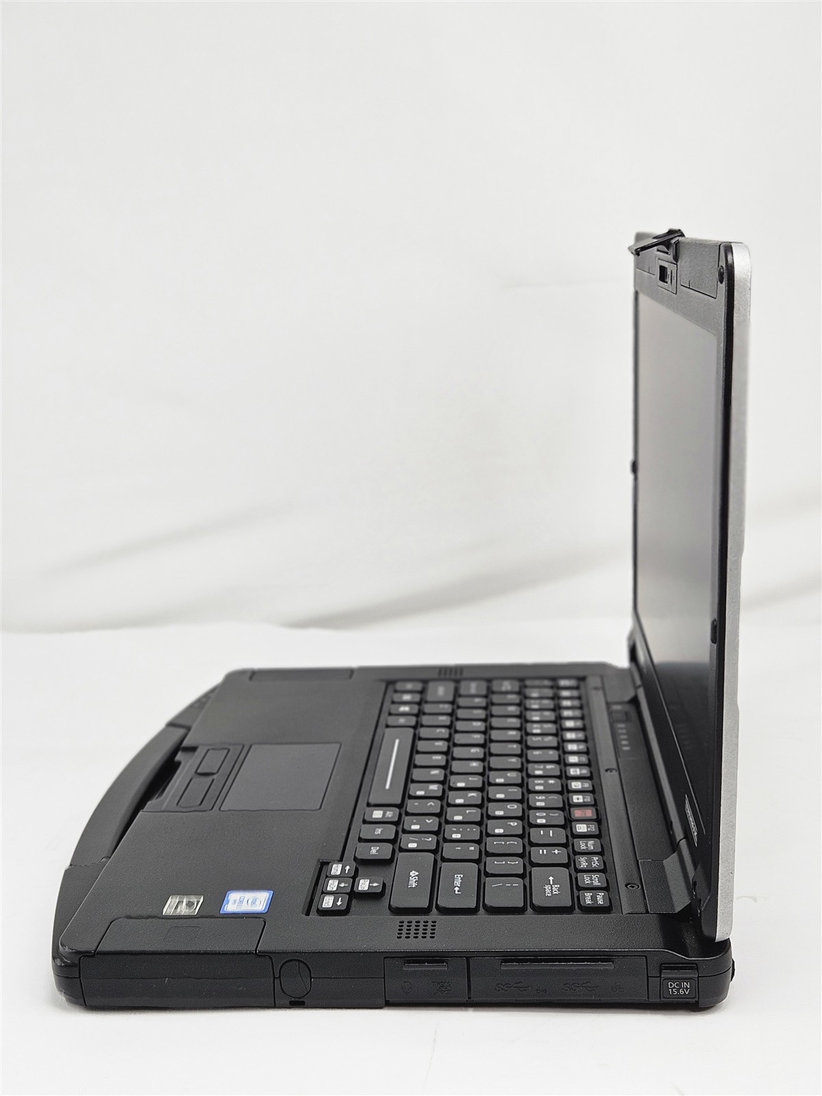 Panasonic Toughbook FZ-55 14″ 1.6GHz i5-8365U 16GB 1TB SSD