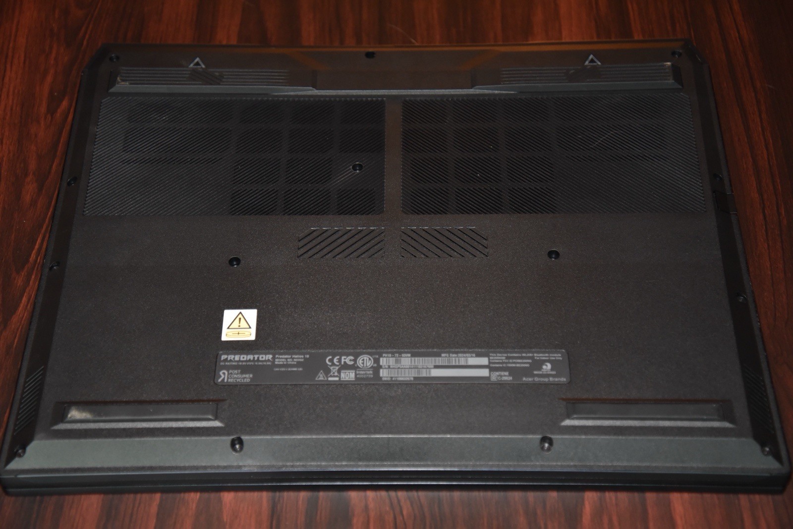 Acer Predator Helios 18 i9-14900HX RTX 4080 32GB RAM 1TB SSD Gaming Laptop