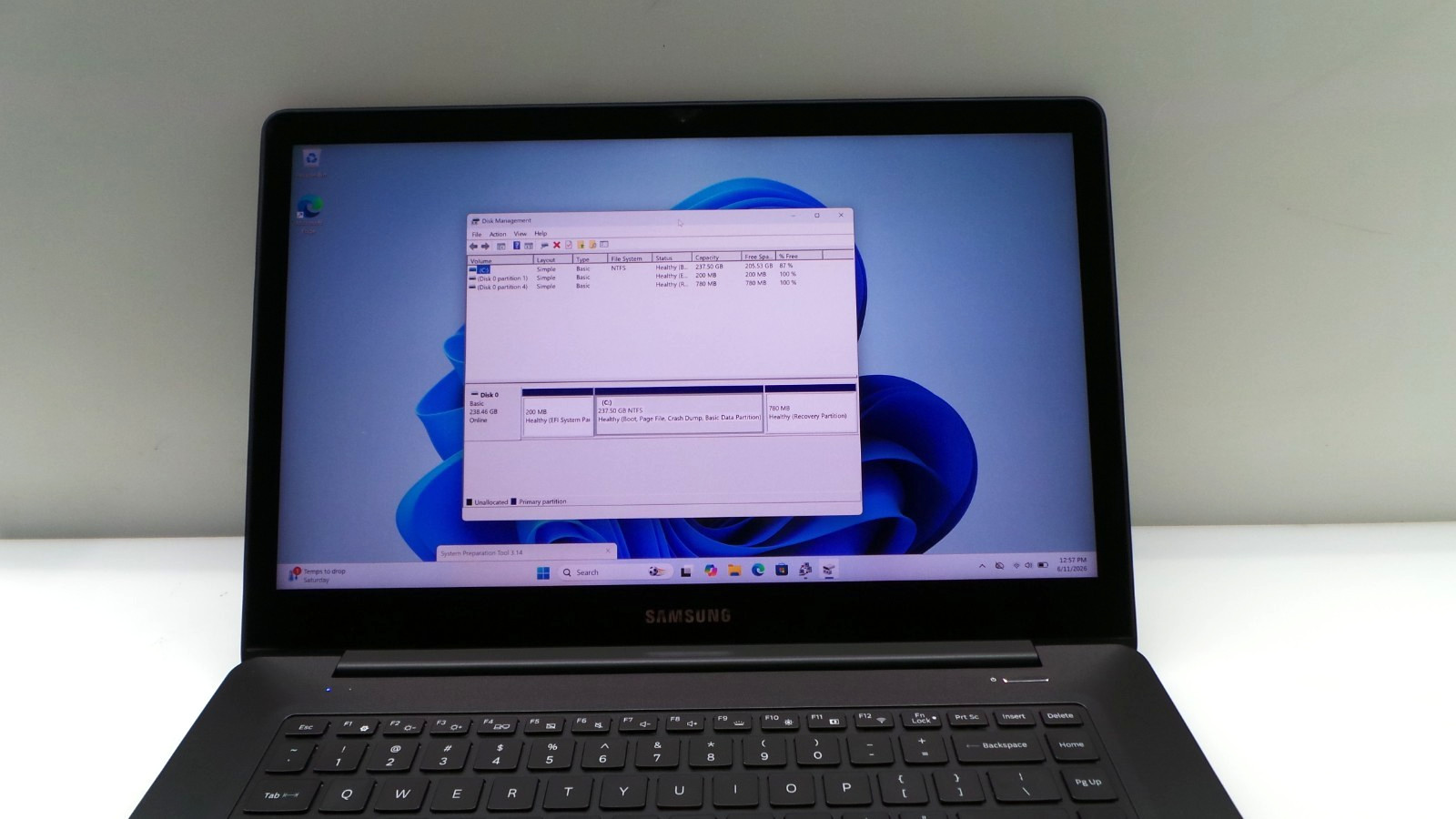 Samsung Notebook NP940Z5L | 15.6″ | i7-6700HQ | 8GB 256GB SSD | Touchscreen