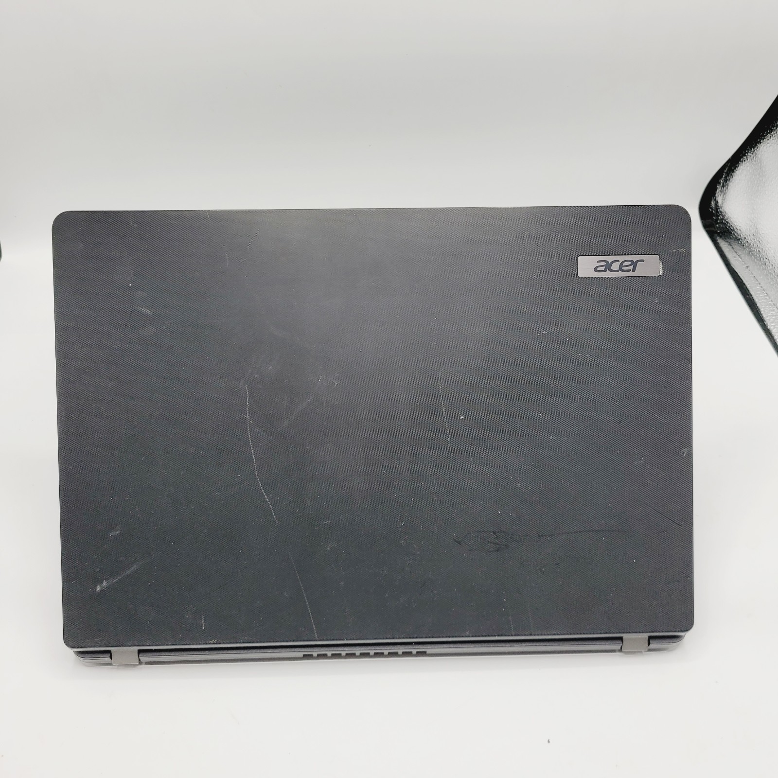 Acer TravelMate P214 Core i5 8th Gen No RAM No HDD 15.6″ FOR PARTS