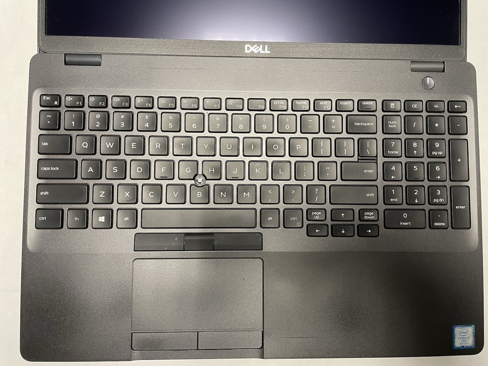 Dell Precision 3541 Mobile Workstation Intel(R) Core(TM)i7-9850H CPU @2.6 GHz 44