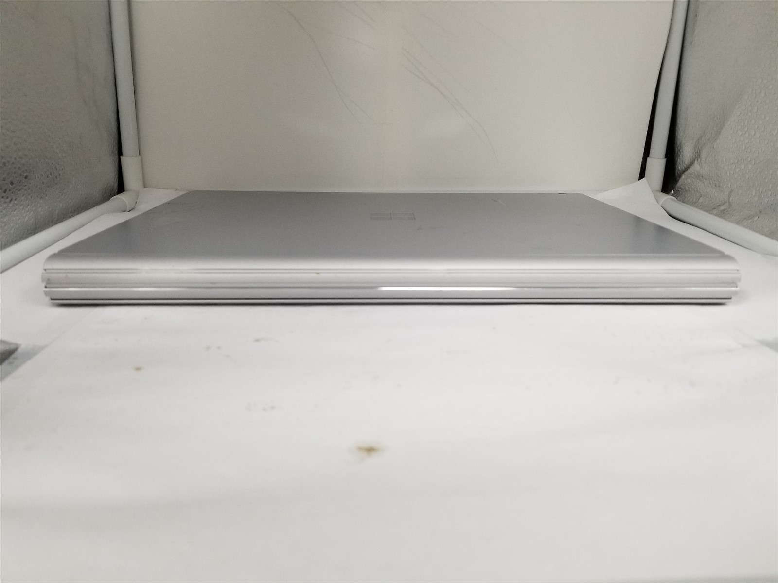 Microsoft Surface Book 2 Core i5 13.5″ 8GB/256GB Silver See Details VD6235
