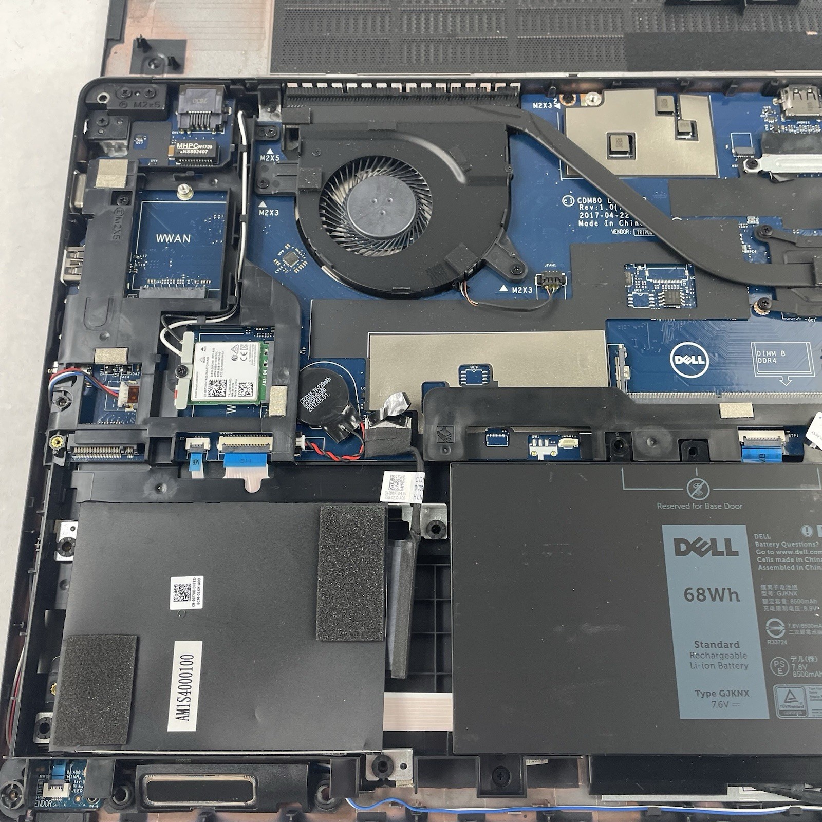 Dell Latitude 5580 15.6″ i5-7300U 2.60 GHz 8 GB RAM No SSD No OS