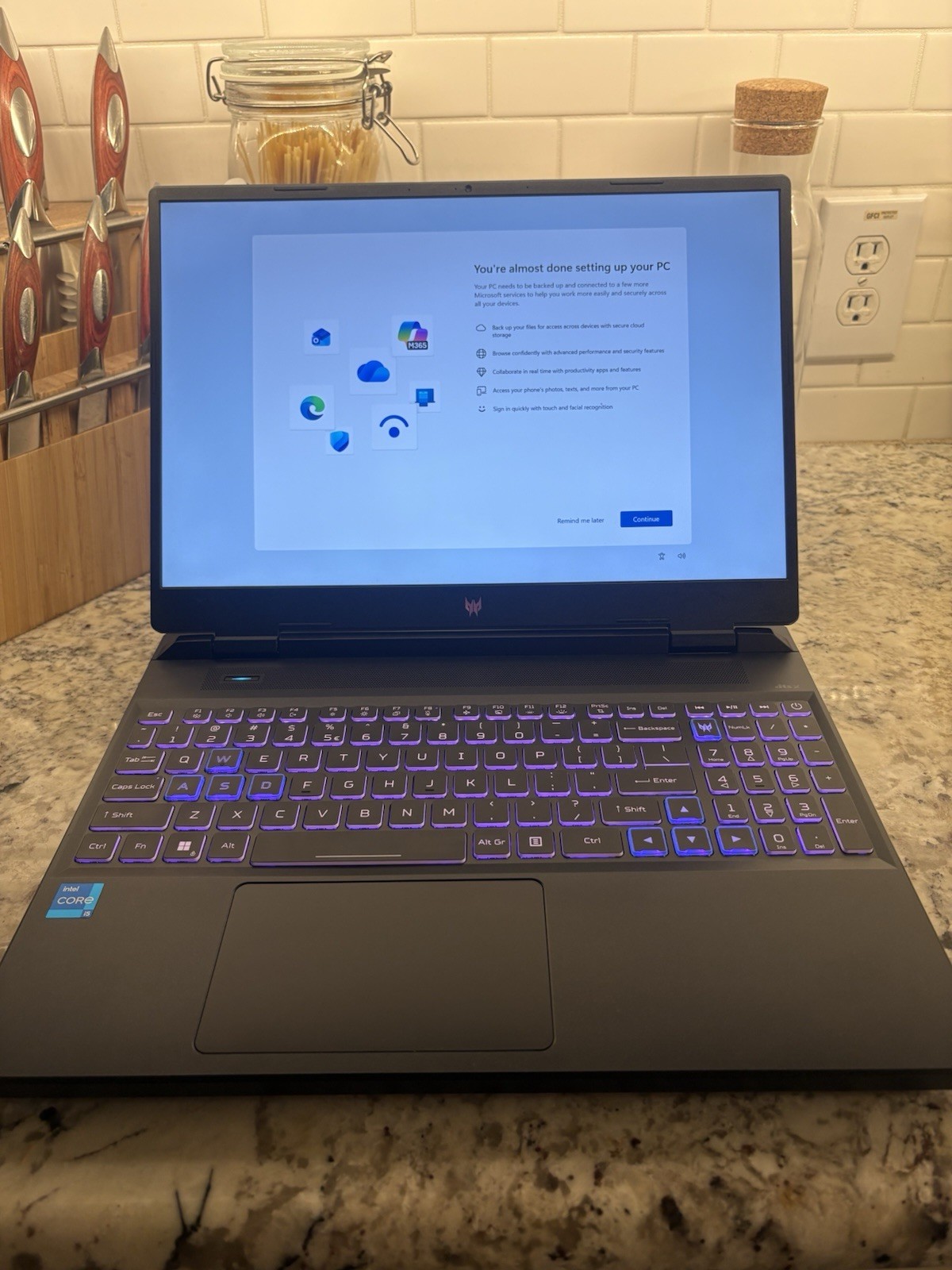 Acer Predator 15.6″ Gaming Laptop i5-13500HX RTX 4050 16GB RAM 475GB SSD Silver