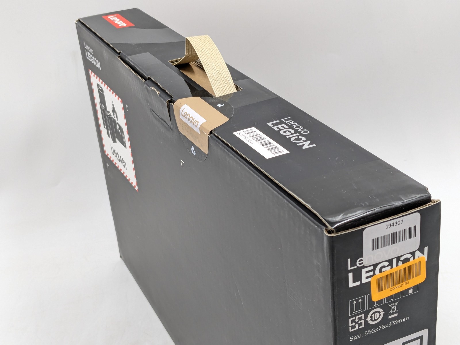 Lenovo Legion 7 16IAX10 16″ U7 255HX 32GB DDR5 1TB SSD RTX 5060 Windows 11 Home