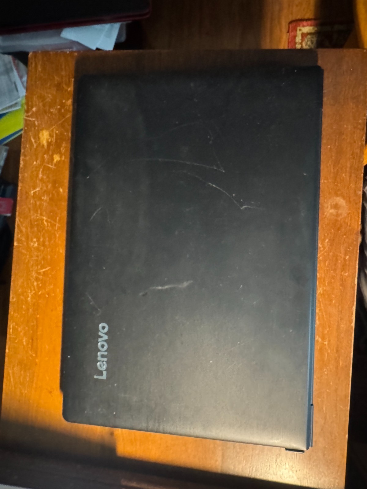 Lenovo ideapad 310-15isk – works but isues – Please see desc (4gb mem, No HD)
