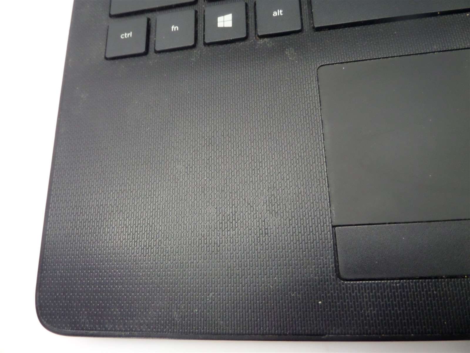 HP 15-db0011dx 15.6″ Laptop w/ AMD A6-9225 2.6GHz CPU 4GB RAM – No HDD/OS