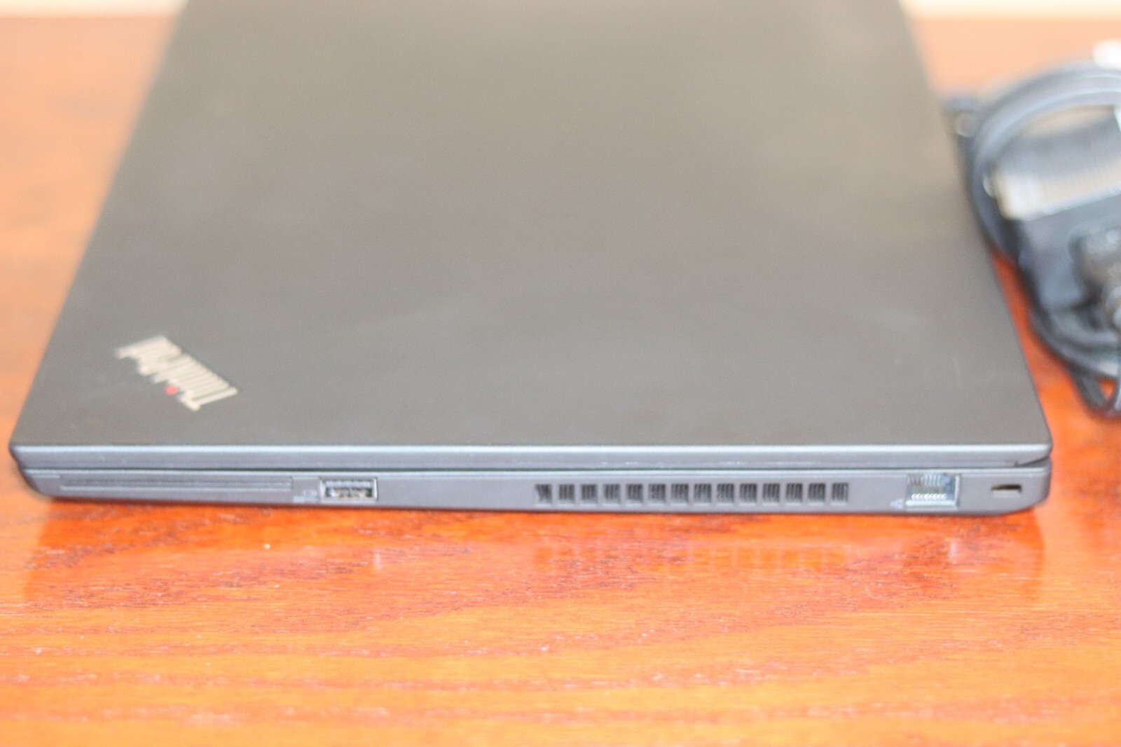 Lenovo ThinkPad T15 Gen 1 1.6 GHz i5-10210U 16GB Ram 256GB SSD – Very Good