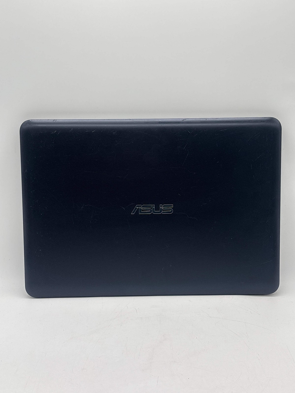 Asus E402W 14″ AMD E2-6110 4GB RAM 64GB eMMC – For Parts