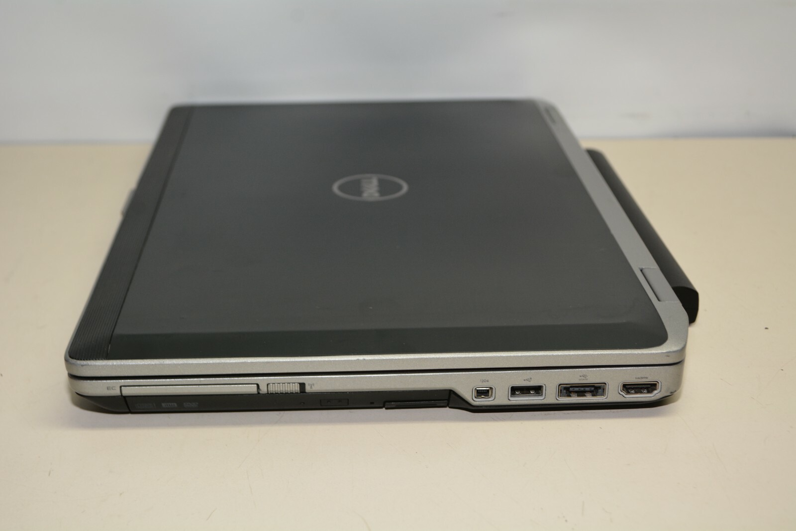 Dell Latitude E6520 Intel Core i7-2720QM 2.20GHZ 4GB Ram No HD #Z449