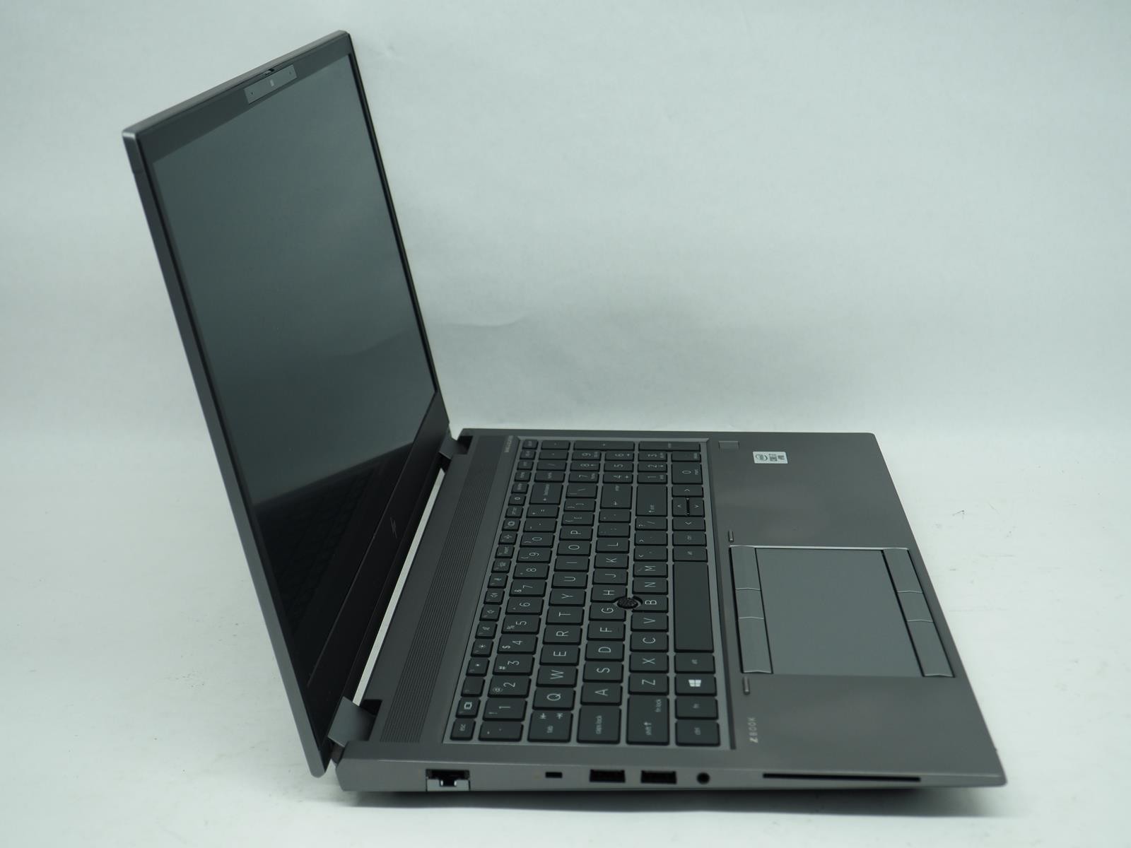 HP ZBOOK FURY 15 G7 15.5″ Intel i7-10850H 2.70GHz 32GB 512GB No Adapter Grade B
