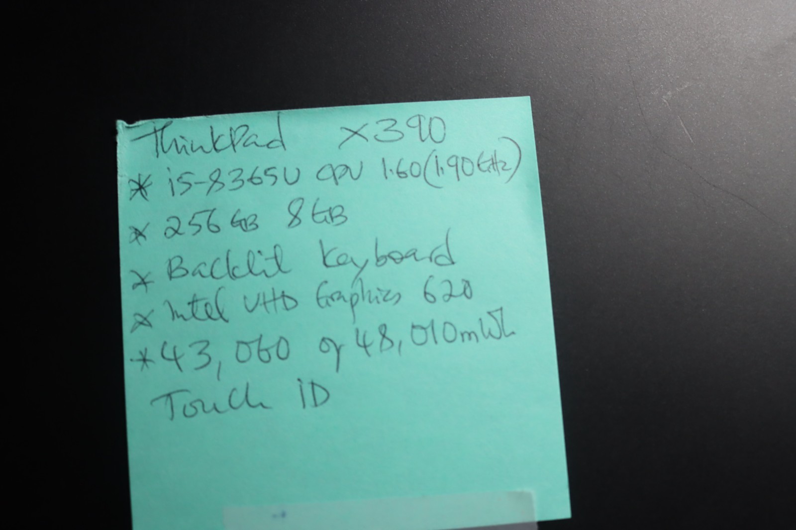 Lenovo ThinkPad X390 13.3″(256 GB SSD, Intel Core i5-8265U, 1.6GHz, 8GB RAM)