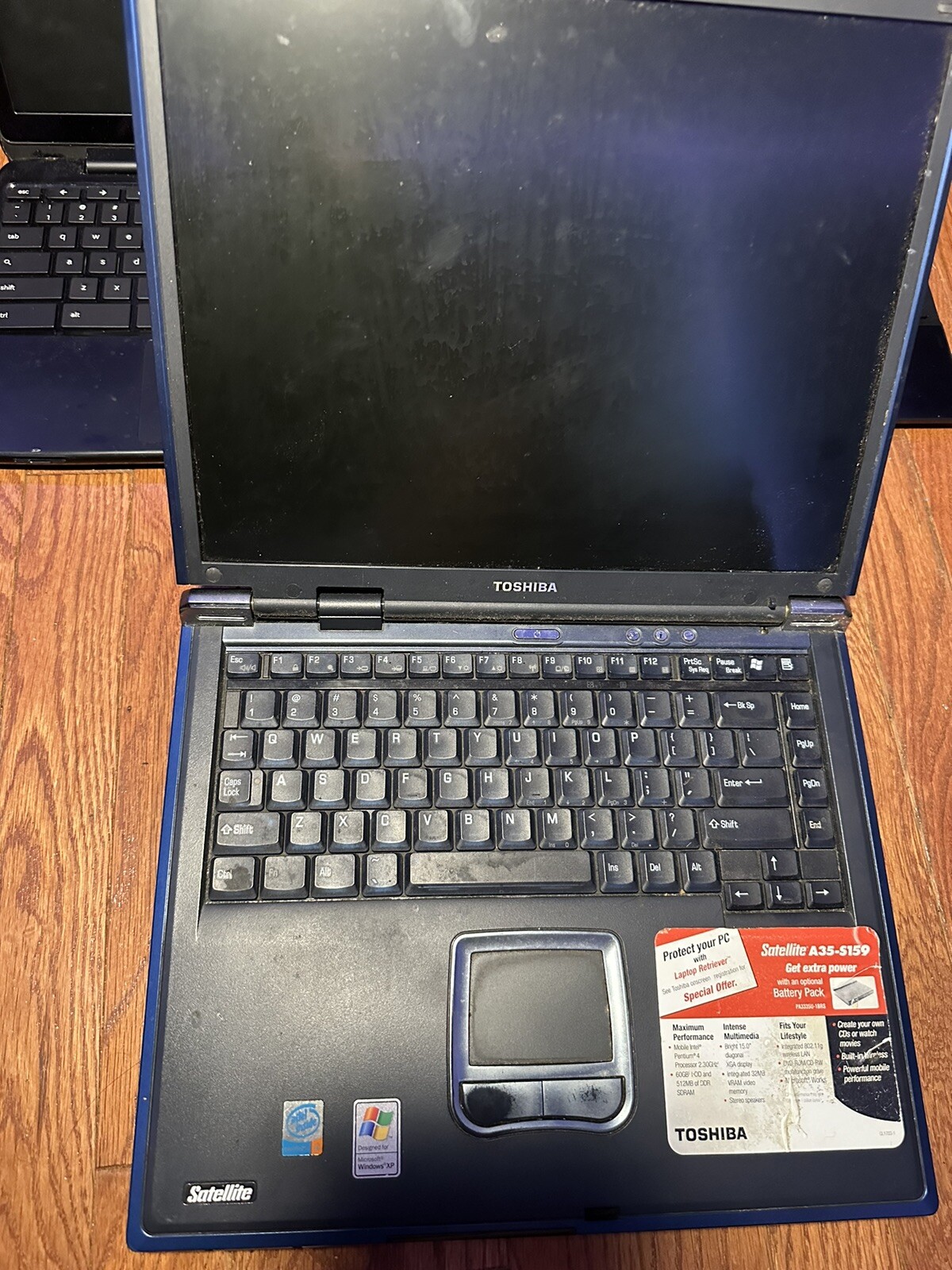 3x Laptops for parts (1x samsung , 1x Toshiba , 1x evoo