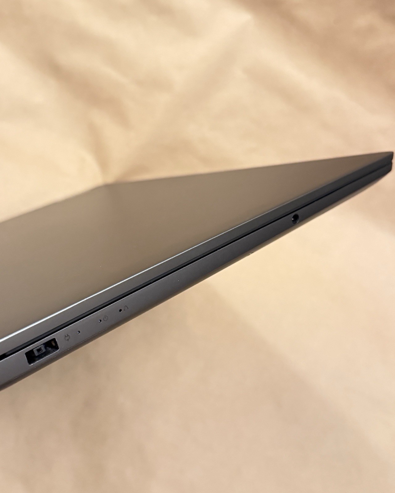 Lenovo IdeaPad S740 15″ 4K Touch Screen, With Charger, 16GB Mem, 512GB SSD