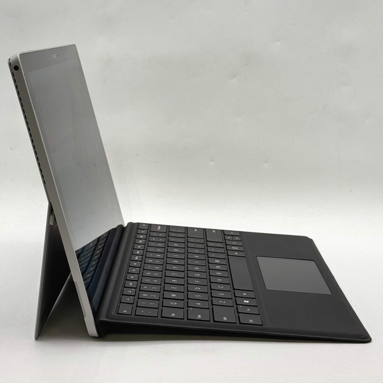 Microsoft Surface Pro 4 1724 12.3″ i5 2.5GHz 8GB RAM 256GB SSD