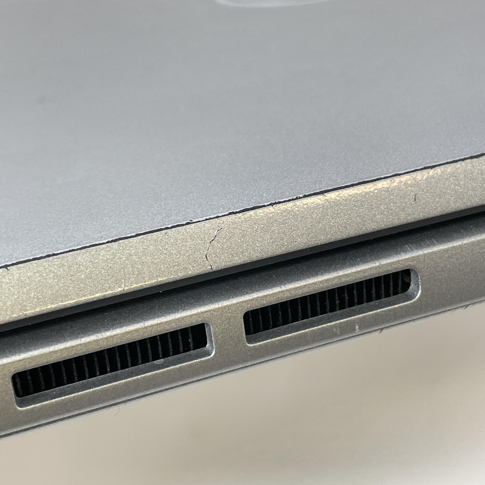Dell Latitude 5450 14 Gray FHD 1.7GHz Ultra 7 165U 16GB 512GB SSD Good FRAME GAP