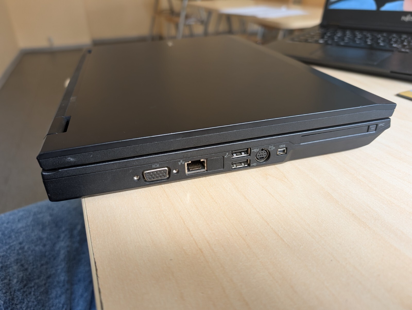 Dell Latitude E5400 / Core 2 Duo P8700 / 4GB RAM / 120GB SSD