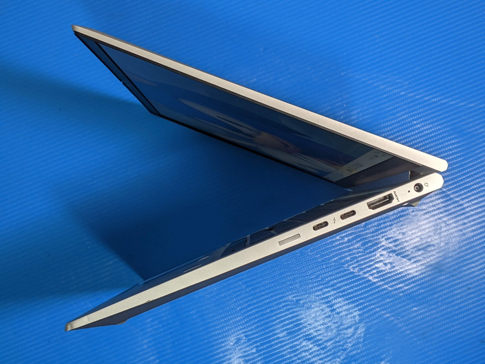 HP EliteBook 840 G7 14″FHD Intel Core vPRO i7-10th Gen 1.8GHz 8GB 256GB SSD W11P