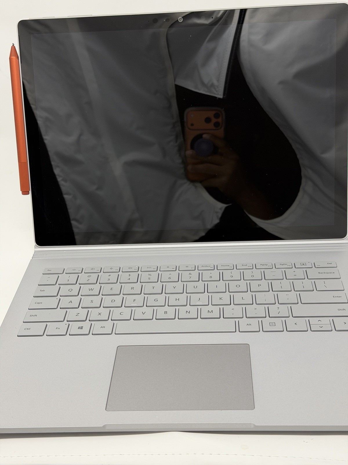 Microsoft Surface Book 3 13.5″ Touchscreen (256GB SSD, Intel Core i5-1035G7,…