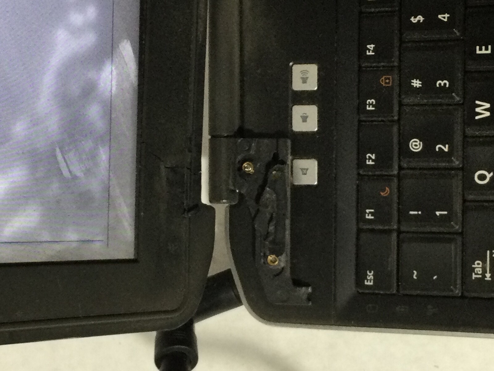 DELL LATITUDE E5530 – BOOTS TO BIOS – INTEL I5 3210 – NO RAM -READ DESCRIP – BB!