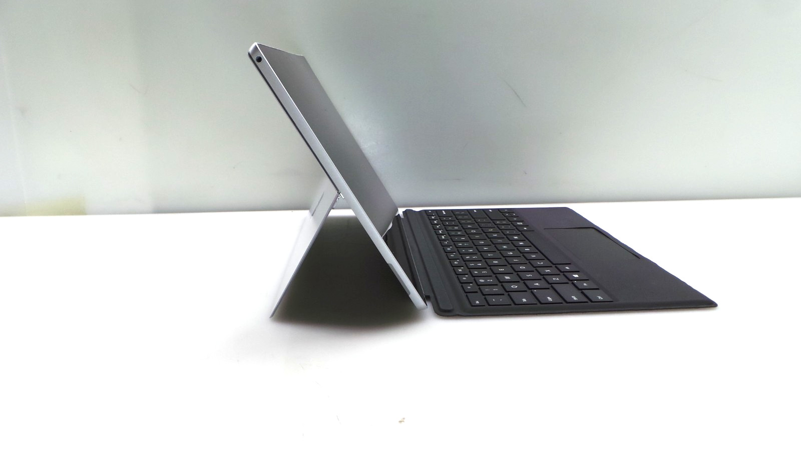 Microsoft Surface Pro 7+ 12.3″ i7-1165G7 2.80GHz 16GB RAM 256GB SSD | WIN 11 PRO