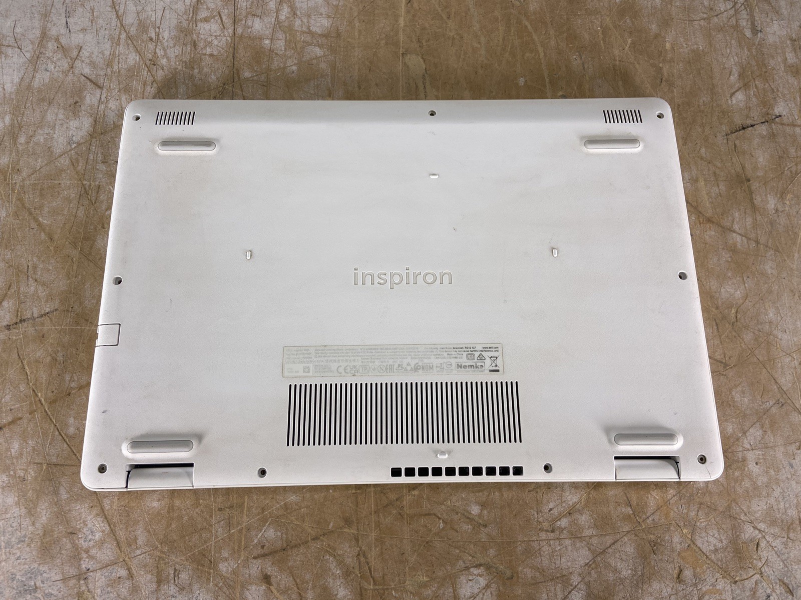 DELL INSPIRON 3505 RYZEN 3 3250U @ 2.60GHz, 16GB RAM, NO HDD/OS – (FOR PARTS)