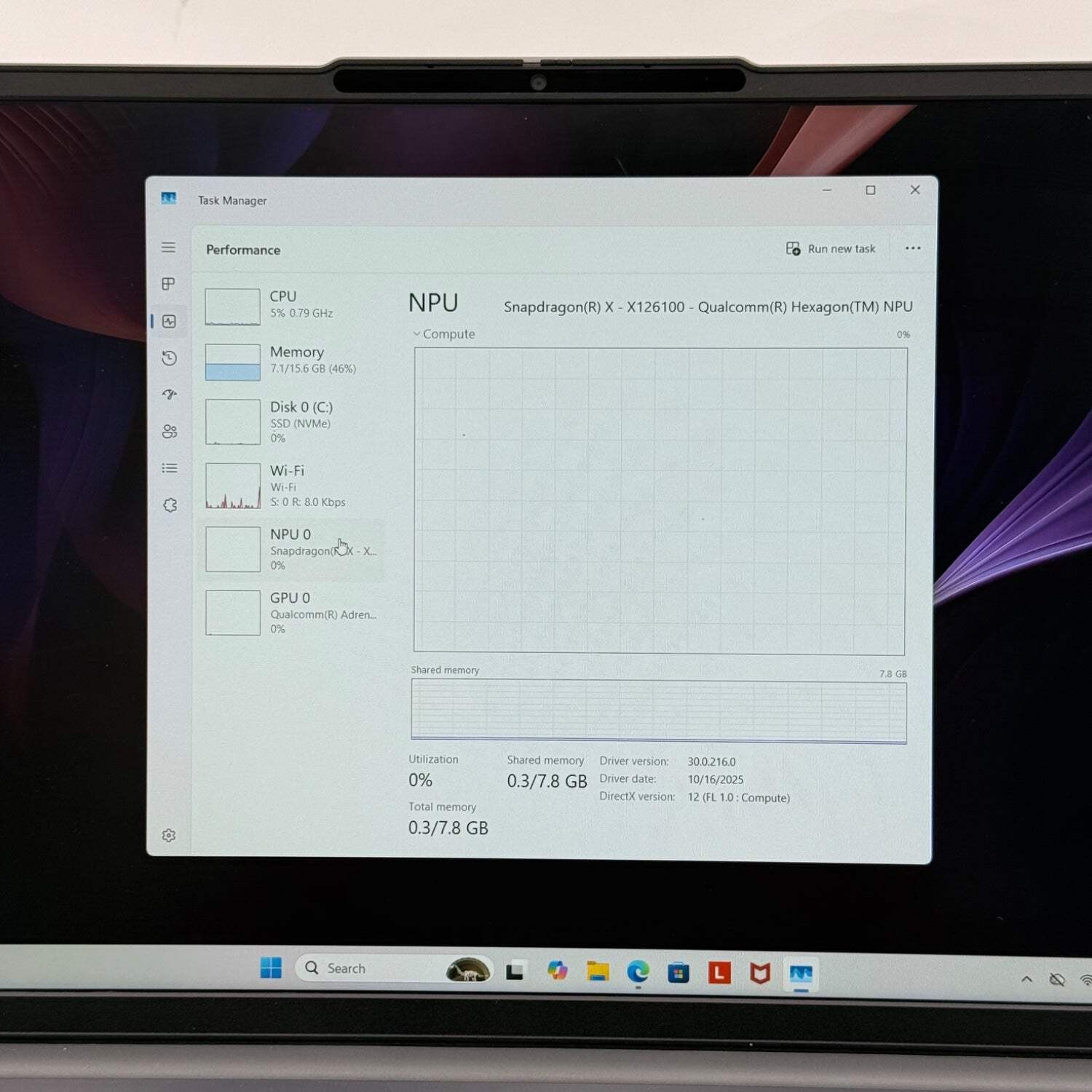 Lenovo IdeaPad Slim 3 15Q8X10 15.3″ Snapdragon X 2.9GHz 16GB RAM 256GB SSD